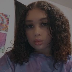 Meet your Posher, Kiki